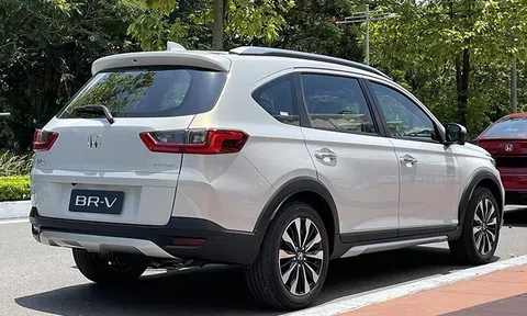 Tin xe trưa 19/9: ‘Kẻ thách thức Mitsubishi Xpander’ đe dọa Toyota Veloz Cross nhờ giá lăn bánh rẻ