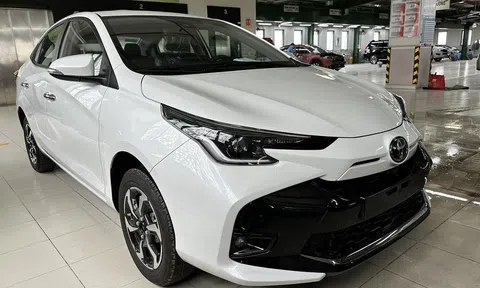 Tin xe trưa 29/9: Toyota Vios giảm giá kỷ lục, rẻ chưa từng có, uy hiếp Hyundai Accent và Honda City