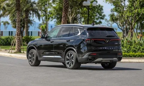 Tin xe hot 22/10: Giá lăn bánh VinFast Lux SA2.0 tháng 10/2023 hấp dẫn khó tin với loạt siêu ưu đãi