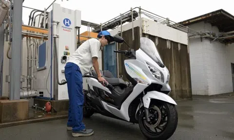 Tin xe hot 2/11: Suzuki ra mắt ‘quái thú’ xe ga mới có thiết kế độc đáo và cá tính hơn Honda SH