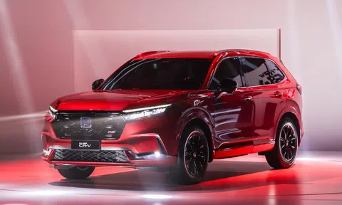 Tin xe hot 17/12: Honda CR-V 2024 hút khách với mức giá 788 triệu đồng, thiết kế đẹp hơn Mazda CX-5