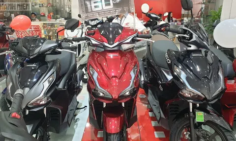 Honda Air Blade giảm giá kỷ lục tại đại lý thu hút khách Việt, rẻ hơn đề xuất tới 3,1 triệu đồng