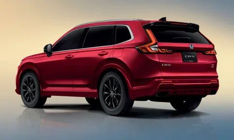 Honda CR-V e:HEV RS 2024 động cơ hybrid công bố giá bán siêu hấp dẫn, ‘chơi tất tay’ với Mazda CX-5