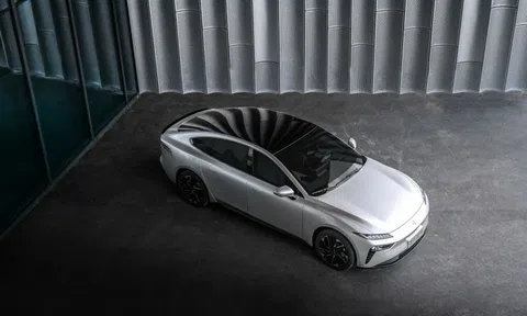 Mẫu sedan ngang cỡ Toyota Camry mở bán với giá chỉ 519 triệu đồng: Thiết kế đẹp mắt, trang bị bá đạo