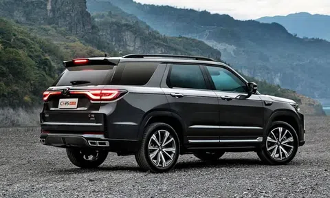 Tin xe 28/2: ‘Kẻ thay thế’ Toyota Fortuner giá 541 triệu đồng đe nẹt Ford Everest, Hyundai Santa Fe