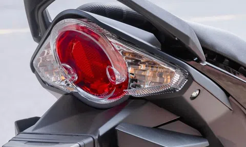 ‘Ông trùm’ côn tay Suzuki giảm giá cực mạnh, quyết ‘hất cẳng’ Yamaha Exciter và Honda Winner X