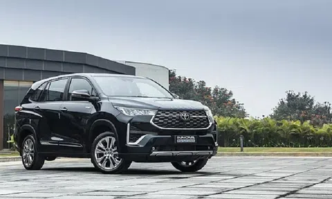 Tin xe trưa 26/3: Toyota Innova Hycross ra thêm phiên bản mới vượt trội Mitsubishi Xpander