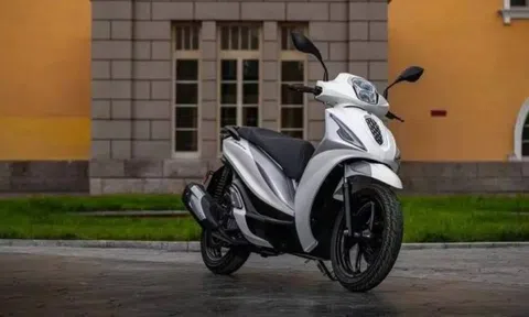 Tin xe 12/4: Ra mắt ‘Vua xe ga' giá 49 triệu đồng, đẹp hơn Honda SH, có ABS 2 kênh lấn át Air Blade