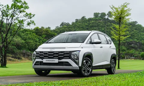 Tin xe trưa 17/4: Quên Mitsubishi Xpander đi, Toyota Innova ra mắt phiên bản mới giá 596 triệu đồng