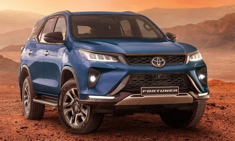 Tin xe trưa 19/4: Toyota Fortuner hybrid ra mắt với giá mềm, át vía Ford Everest và Hyundai Santa Fe