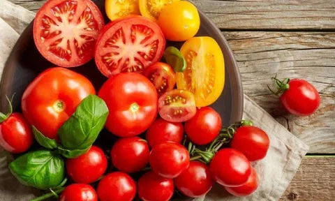 5 sai lầm tai hại khi ăn cà chua biến món bổ dưỡng tiềm ẩn nguy cơ gây hại sức khỏe