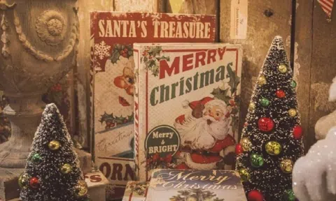 Status, caption cực hay và hài hước đăng Giáng sinh 2024