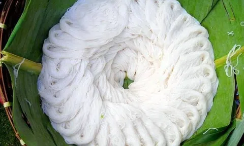 Mách bạn cách sử dụng gia vị quen thuộc để phân biệt bún sạch với bún nhiễm hóa chất