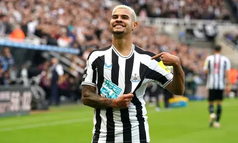 5 'Gã khổng lồ' tranh nhau ngôi sao 100 triệu euro của Newcastle