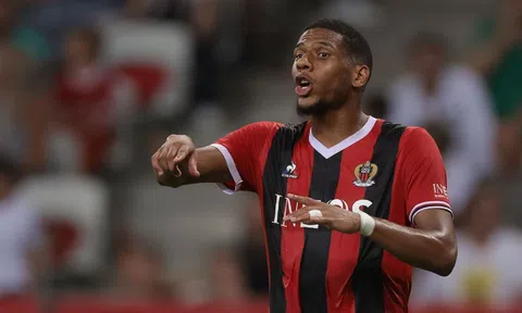 Todibo lên tiếng, ngày khoác áo Man United sắp đến gần?