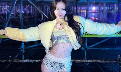 Lisa (BlackPink): Từng không dám đăng ảnh bikini vì sợ mẹ mắng giờ công khai đi diễn hộp đêm