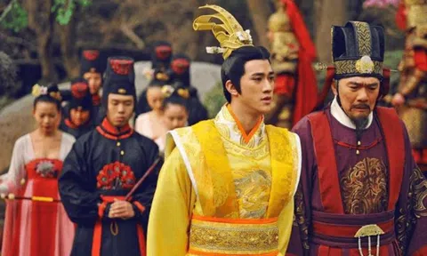 Thời phong kiến cổ đại, ngày nghỉ của các quan lại được tính như thế nào? Một năm có bao nhiêu ngày nghỉ lễ Tết?