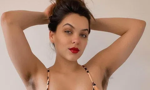 Một phụ nữ kiếm được 9,5 nghìn đô la mỗi tháng nhờ... khoe lông nách online