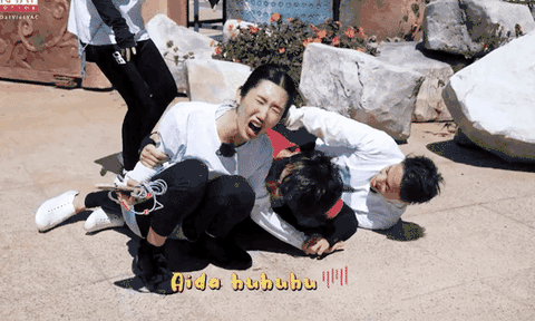 Lê Dương Bảo Lâm nói gì khi bị phàn nàn vì chơi gameshow bạo lực, có thái độ với đàn anh?