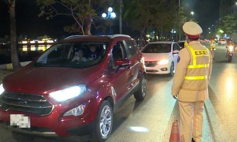 Bộ Công an trả lời trường hợp CSGT được dừng xe để kiểm soát