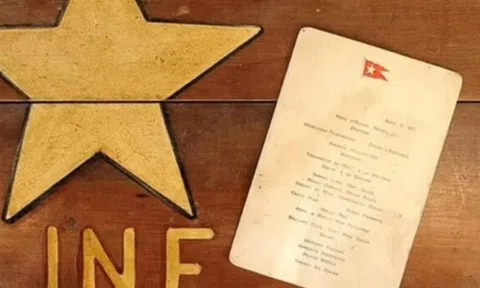 Thực đơn bữa tối hạng nhất của tàu Titanic được bán đấu giá khoảng 1,7 tỷ đồng