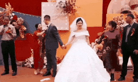 Bỏ mặc vợ trong ngày cưới, chú rể thân thiết với mẹ ruột quá mức, người trong cuộc vạch trần nội tình