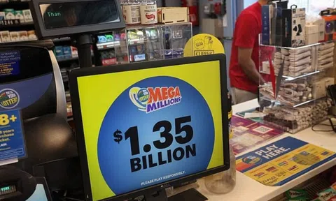 Người đàn ông trúng giải độc đắc 1,35 tỷ USD, vợ lại lén lút tiết lộ bí mật gây ra hậu quả khủng khiếp