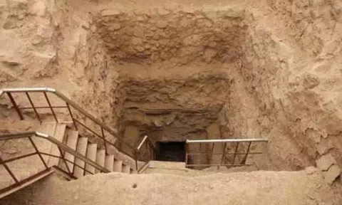 Ngôi mộ cổ bị ngâm nước suốt 600 năm, ngỡ ngàng khi thấy '1 nam 7 nữ được chôn cùng nhau'