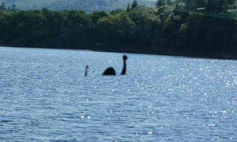 Công bố 9 trường hợp nhìn thấy quái vật hồ Loch Ness trong năm 2023, còn có cả ảnh chi tiết rõ rệt nhất từ trước tới nay