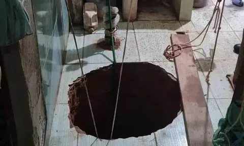 Nằm mơ có vàng giấu dưới sàn bếp, cụ ông 71 tuổi hì hục đào hố và cái kết 'cảm lạnh'