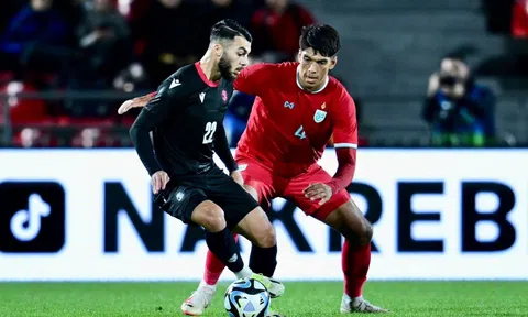 CĐV ĐNÁ nói lời cay đắng về ĐT Thái Lan sau trận thua 8 bàn không gỡ