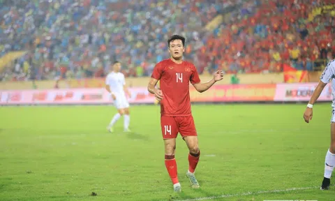 Tiền vệ số 1 Việt Nam lọt vào mắt xanh của hàng loạt đại gia K-League