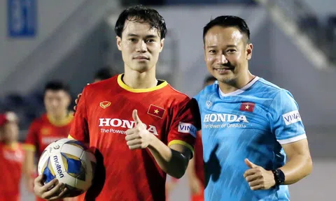 HLV V-League đánh giá thật lòng về Văn Toàn