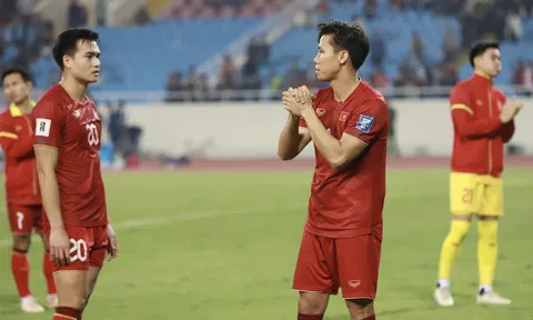 Trung vệ số 1 'bắn tín hiệu' đến HLV Troussier và ĐT Việt Nam