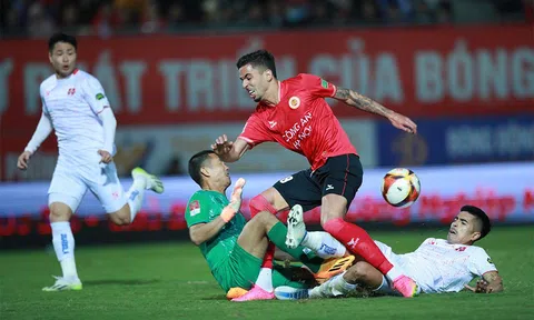 Vòng 4 V-League: CAHN, Hà Nội thua đau đớn, HAGL đội sổ