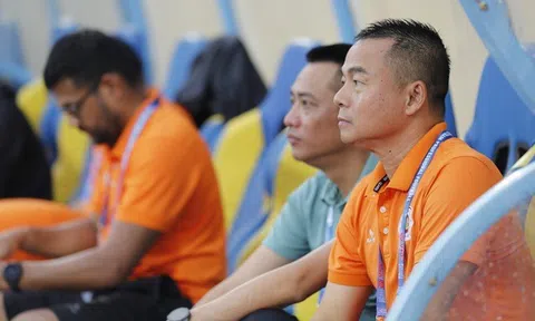 Cựu HLV trưởng CAHN gia nhập HAGL?