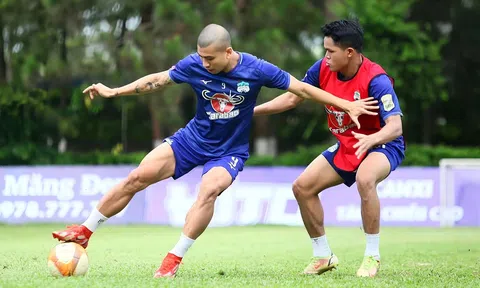 Tiền đạo số 1 HAGL báo tin không thể vui hơn