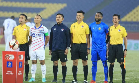 Lăng mạ trọng tài, trợ lý đội Việt Nam sắp bị kỷ luật nặng