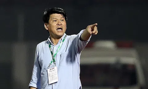 HLV Vũ Tiến Thành cho rằng HAGL sử dụng lứa Công Phượng, Văn Toàn không hợp lý