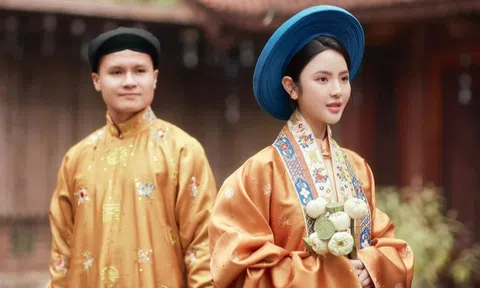 Hé lộ bức ảnh cưới đầu tiên của Quang Hải - Chu Thanh Huyền