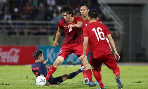 Báo Thái Lan viết gì khi ĐT Việt Nam gặp vấn đề y hệt sát Asian Cup?
