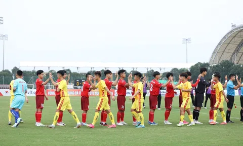 U19 CAHN thua 0-8 trong trận cầu có một thẻ đỏ