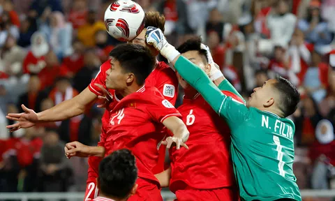 AFC bất ngờ khen một cầu thủ Việt Nam sau trận thua Indonesia