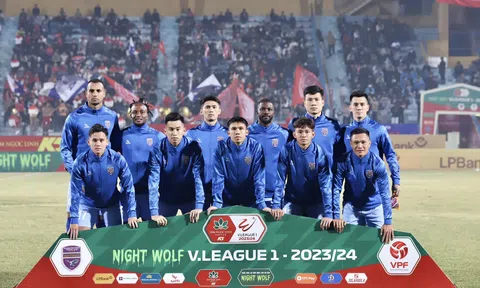 Bình Dương nhận cơn mưa danh hiệu V-League tháng 12