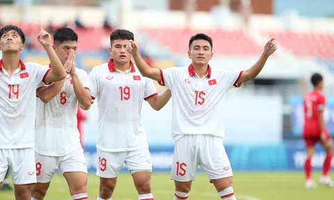 U23 Việt Nam rộng cửa vào bán kết sau chiến thắng đậm trước tuyển U23 Lào