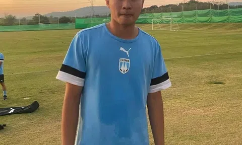 Tài năng trẻ Việt Nam lập hat-trick cho đội bóng Hàn Quốc