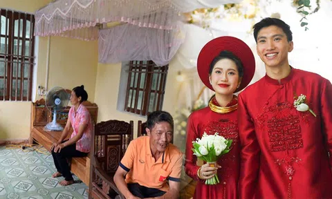 Có thu nhập 'khủng', vì sao Đoàn Văn Hậu vẫn để bố mẹ ở nhà cấp 4?