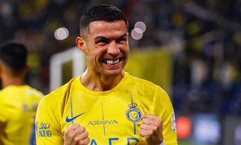 Video: Siêu phẩm lốp bóng của Ronaldo từ khoảng cách 40m, Al Nassr áp sát ngôi đầu