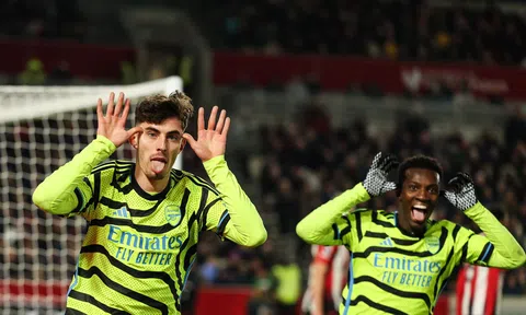 Bảng xếp hạng vòng 13 Ngoại hạng Anh 2023/24: Arsenal lên đầu bảng, Man Utd thắng đậm