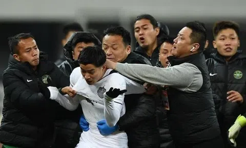 AFC ra án phạt nặng với đội bóng Trung Quốc và Thái Lan